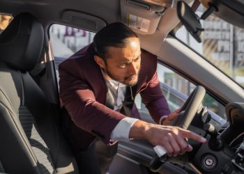 SUV Reviews for Families: Space, Safety Features, and Daily Driving Comfort