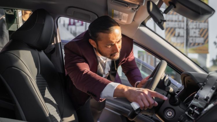 SUV Reviews for Families: Space, Safety Features, and Daily Driving Comfort